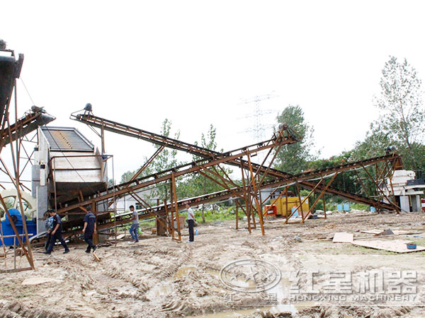 千亿平台官方网站 湖北均县粘土制砂工艺现场